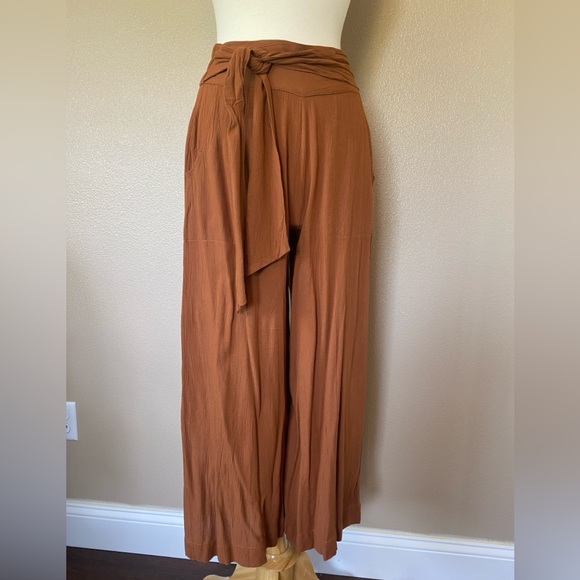 Sseko Wide Leg Pants in Amber - Picture 3 of 7